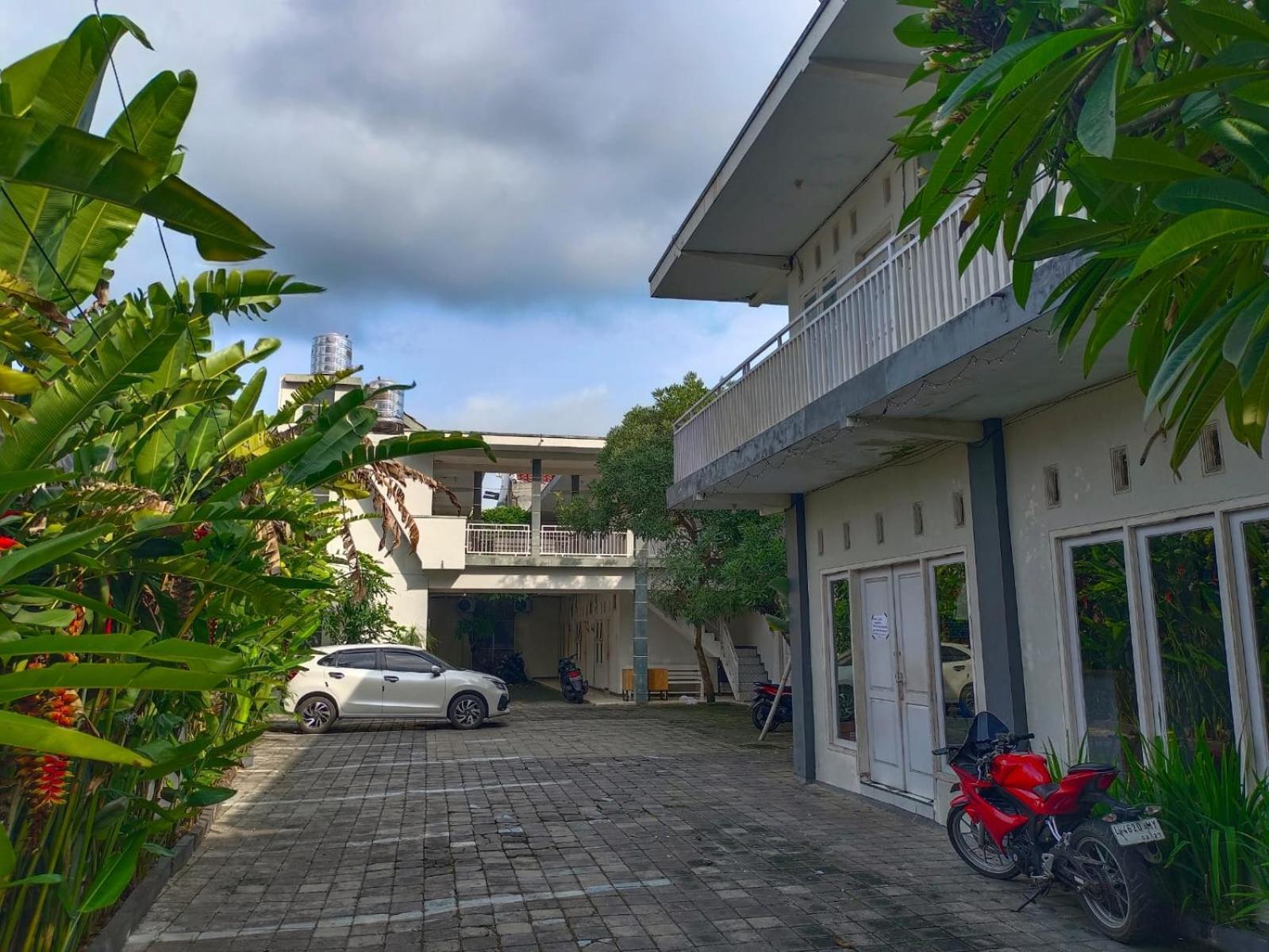 Oemah Jawa Guesthouse Jembel Esterno foto
